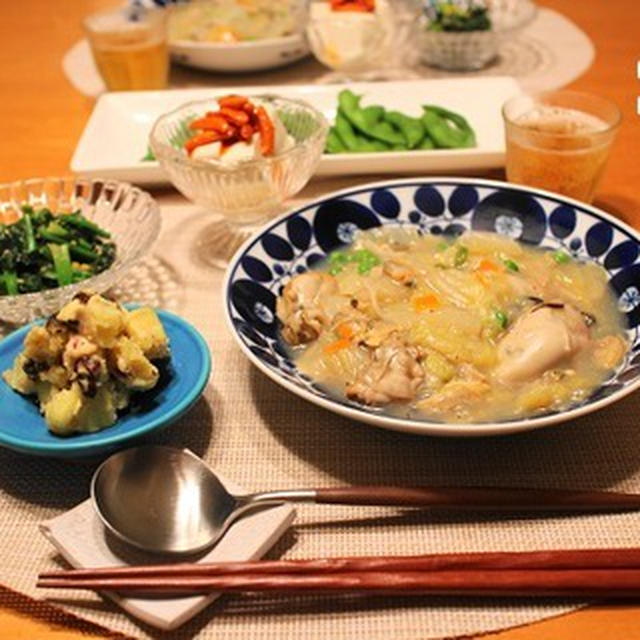 ストウブで『牡蠣と白菜の旨煮』の献立。