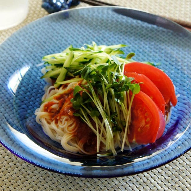★ピリ辛冷麺のランチ。