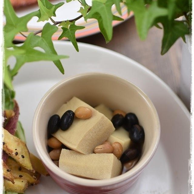 ドライパックの黒豆と大豆入り高野豆腐の煮もの（食の科学舎さん）