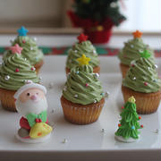 簡単！クリスマスツリーのカップケーキ★☆