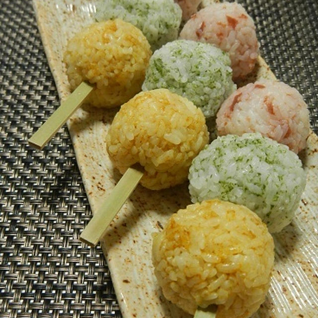 三色団子なおにぎり