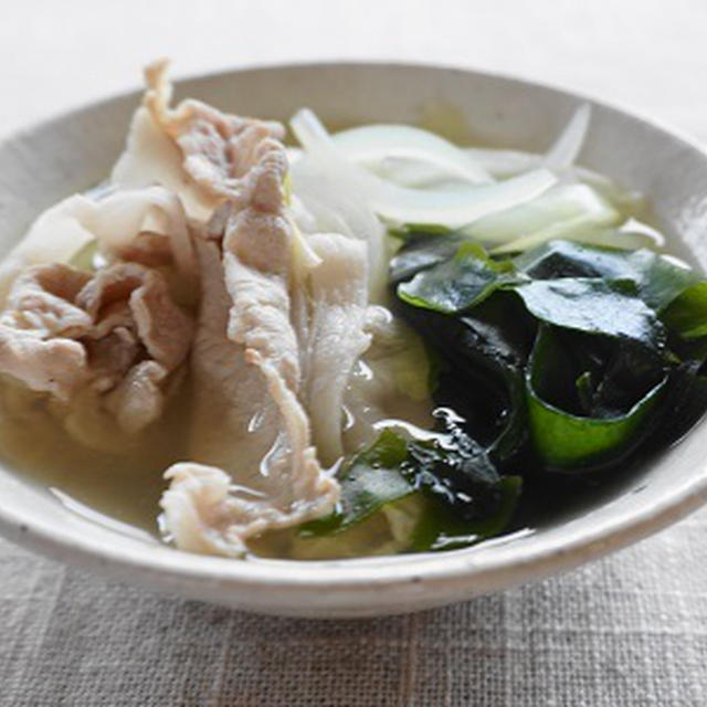 超簡単5分で美味しい！豚肉と玉ねぎの煮物