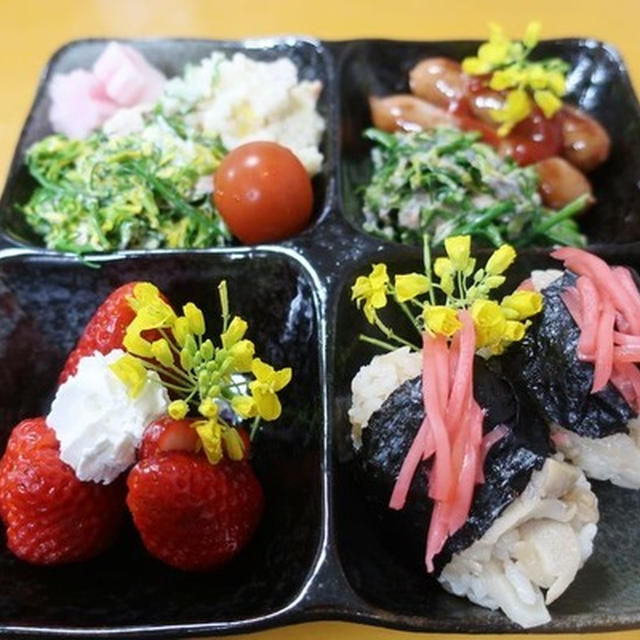 朝ご飯ですよ～タケノコご飯おにぎりプレートとシャリンバイ