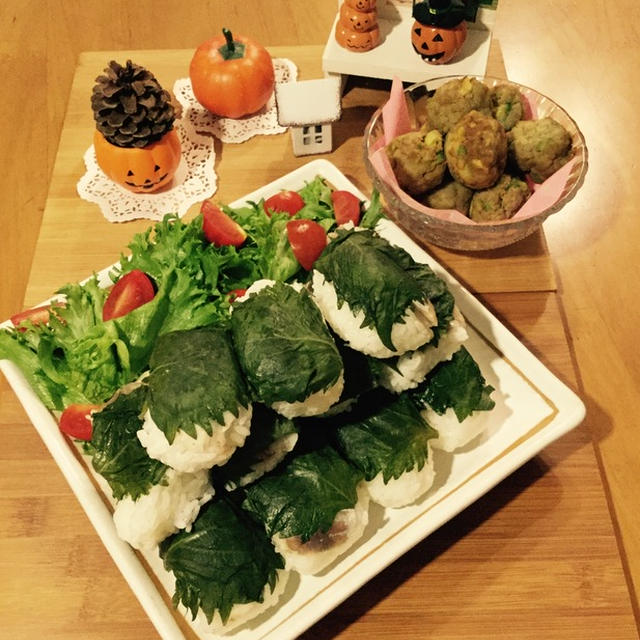 ハロウィン☆フランクフルト&カボチャとオバケのケーキと鯵の押し寿司（大葉くるみ）〜