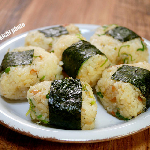 残ってる冷凍ご飯で「梅じゃこネギおにぎり」＆香川「山下うどん」