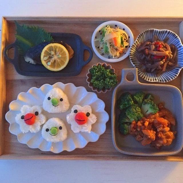 顔むすびで朝ごはん