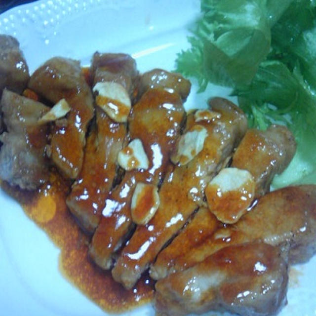 ●匂いだけでご飯が食べれそうな豚テキ