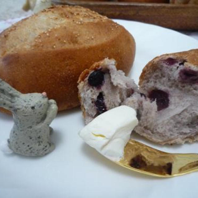 手作りパンと、なんちゃってお菓子教室と・・・。