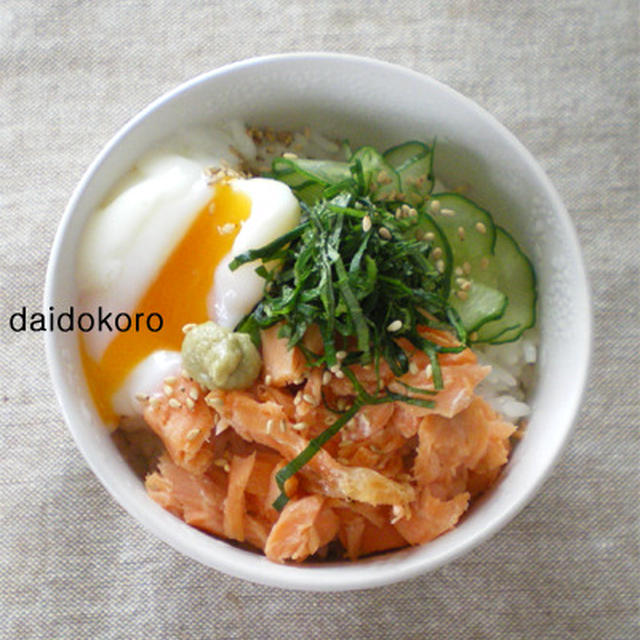 朝ごはんに丼
