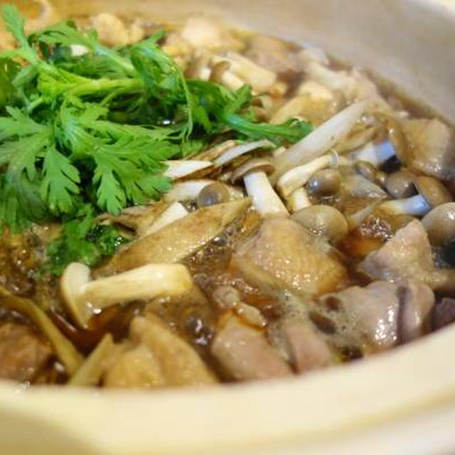 江戸にタイムスリップ　東京軍鶏（しゃも）で作る「しゃも鍋」〆の親子丼　