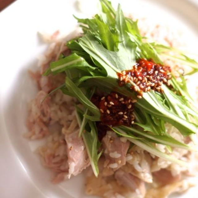 骨付き鶏肉を煮込んで3時間！男子ごはん流のカオマンガイ