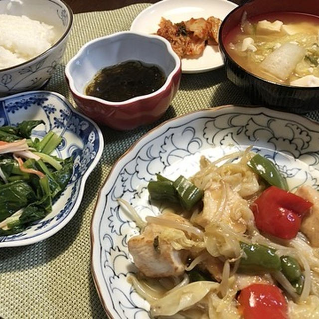 新しいお家＆鶏むね肉とキャベツの中華風炒め物