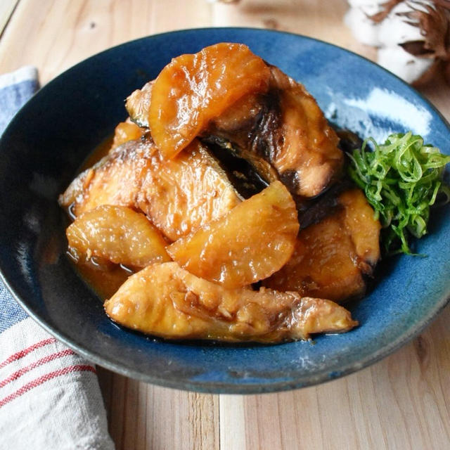 【ぶり大根のこっくり味噌煮】を作りました。