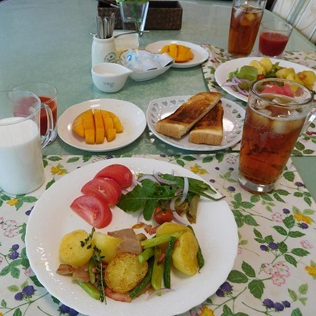 ポテトとアスパラのハーブ炒め