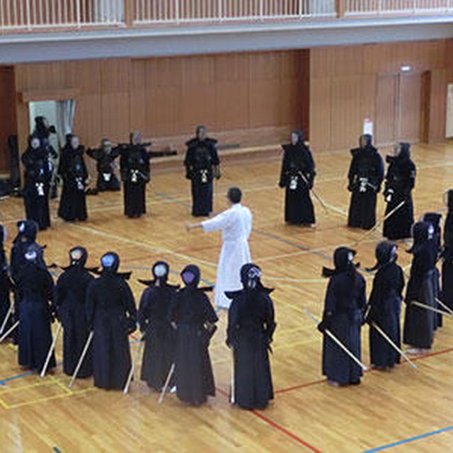 世の中お盆休みですが……