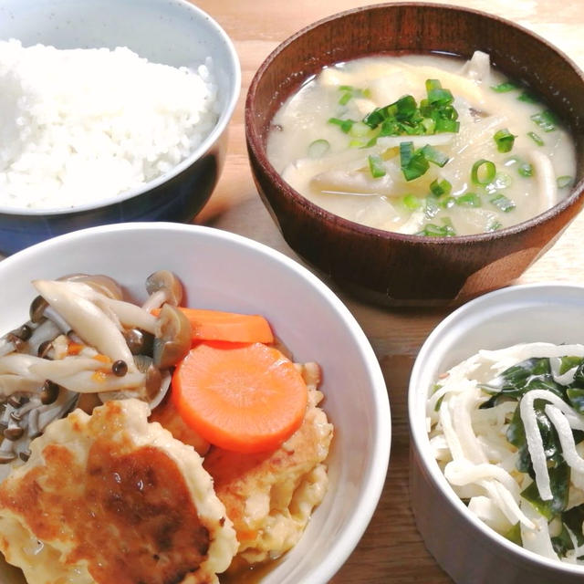 煮込み鶏つくねバーグと大根サラダ定食