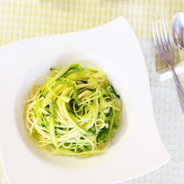 アスパラと豆苗のスパゲティ