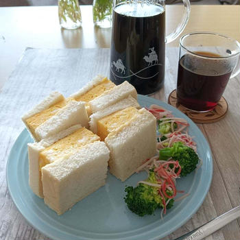 厚焼きたまごのサンドイッチ