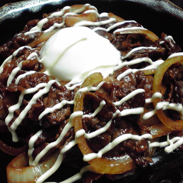 ハンバーグはのせてないロコモコ風丼・ぶりの味噌照り焼き