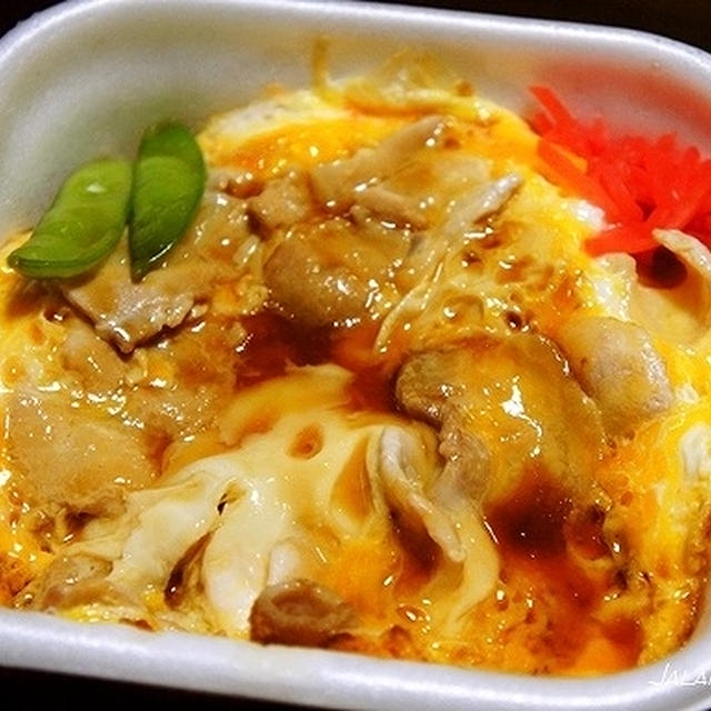 山田うどんの火曜日限定「豚玉丼」が好き♪