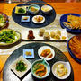 551vs冷凍餃子(笑)、551のお惣菜、麻辣マヨサラダや枝豆、小鉢５品で晩酌