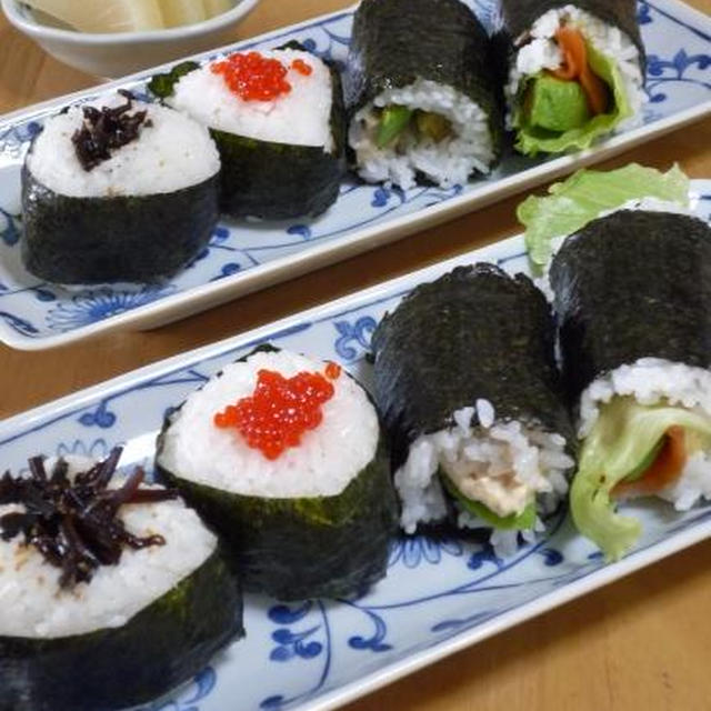 ”休日のおにぎり”と白桃ロール