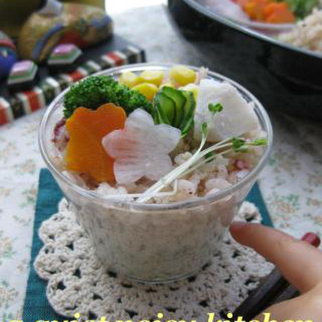 ひな祭りのお祝いに 花畑みたいなカップご飯 By Beanpasteさん レシピブログ 料理ブログのレシピ満載