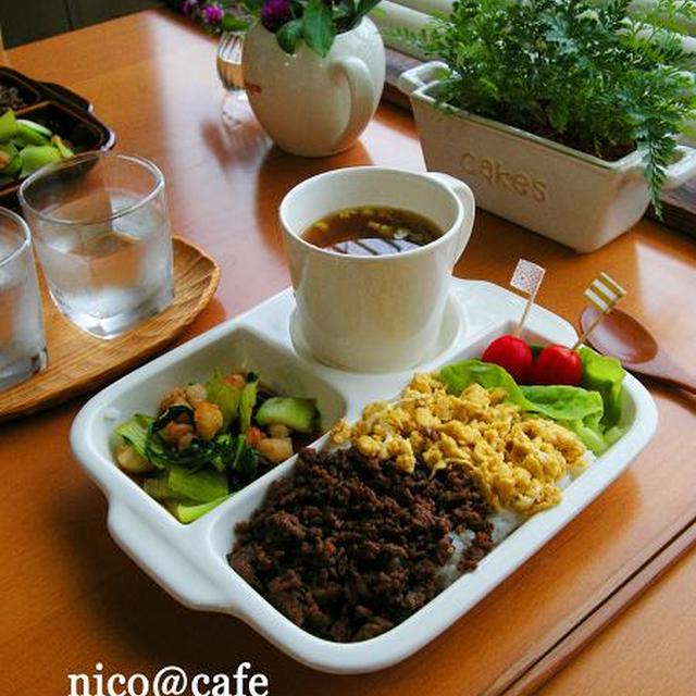 2色丼ランチプレート　と☆素敵な素敵な贈り物☆