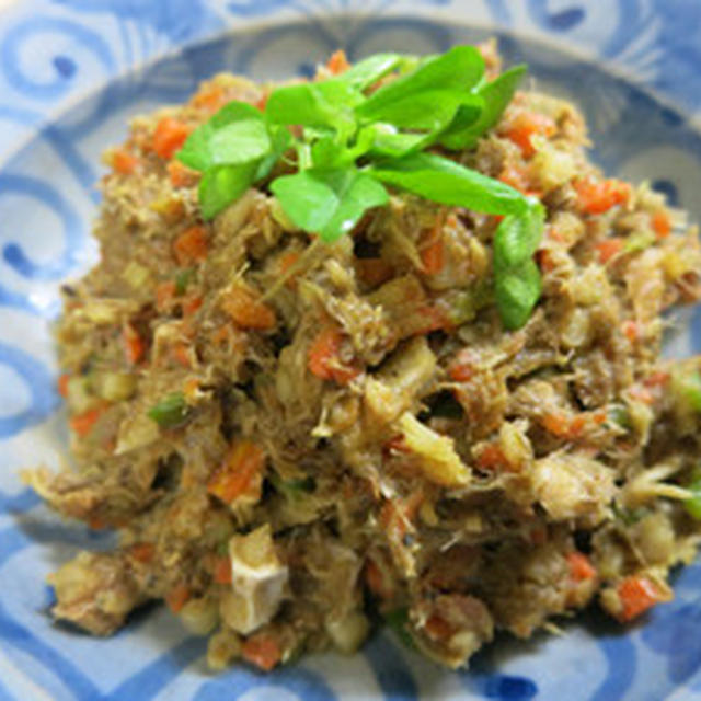 サバそぼろカレー味