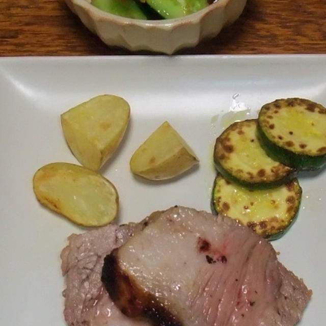 ローストポークときゅうりとトマトの塩葱醤和え