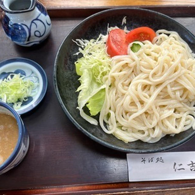 埼玉県本庄市の「そば処　仁吉」で昼ごはん