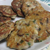 豆腐入りでふっくら香ばしい♪　いわしバーグ
