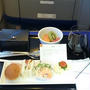 グレードアップしたANAプレミアムクラスの機内食第10弾！★羽田⇔那覇便：軽食＆夕食★そして久茂地の「たいよう」の裏メニューがウマ過ぎる！