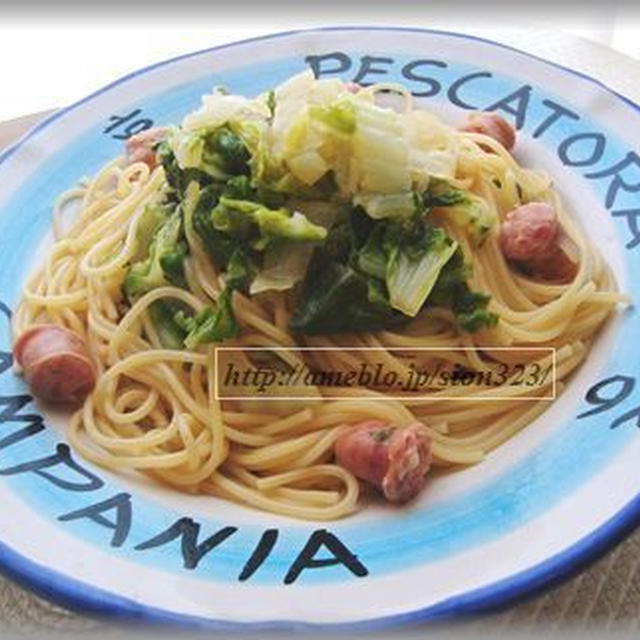 白菜とソーセージのパスタ&母の漬物