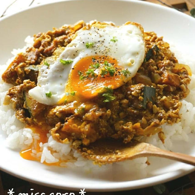 ＊嬉しい出来事！かぼちゃと豆腐のドライカレーをレシピ本に掲載していただきました！＊