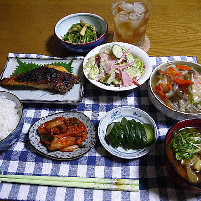 【夕食】赤魚の西京漬け・野菜餡かけ豆腐・みつばのおひたし…