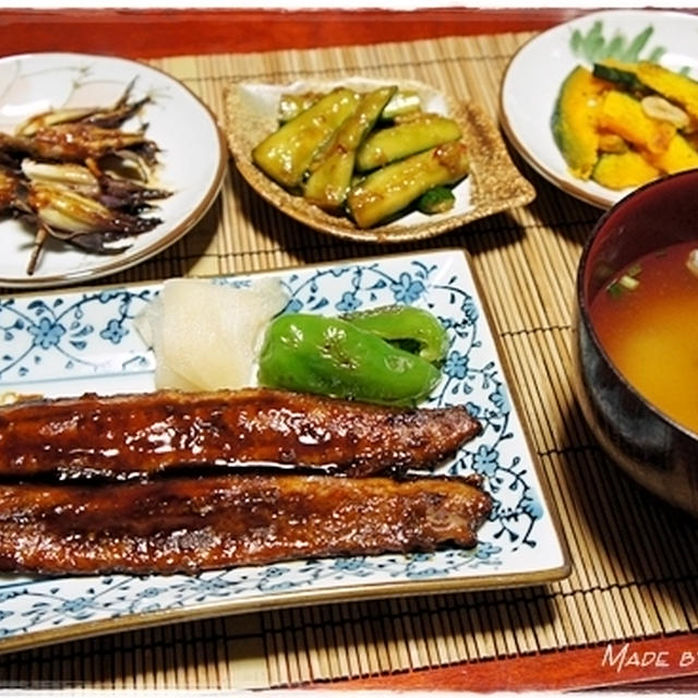 秋刀魚の蒲焼と野菜のおかず三品