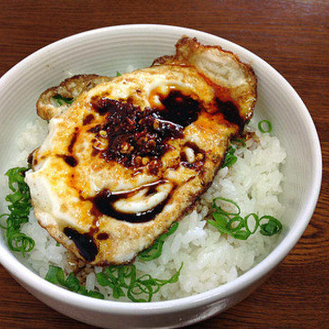 炊きたてご飯で「中華風目玉焼き丼」