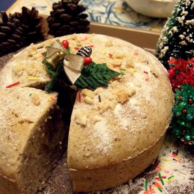 今年のクリスマスケーキは、ヘーゼルナッツで～♪