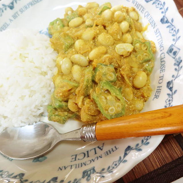 小麦粉いらず！ヘルシー豆腐カレー