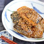 魚料理も簡単♪　フライパンで焼くだけなのにご飯がすすむ塩鯖の甘辛ごま照り焼き
