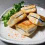 海苔をはさんだはんぺんのバター醤油焼き。飲みたいときにすぐできる、簡単たんぱく質たっぷりおつまみ。
