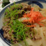 あっさり牛丼（白滝と玉ねぎでカサ増し）♪