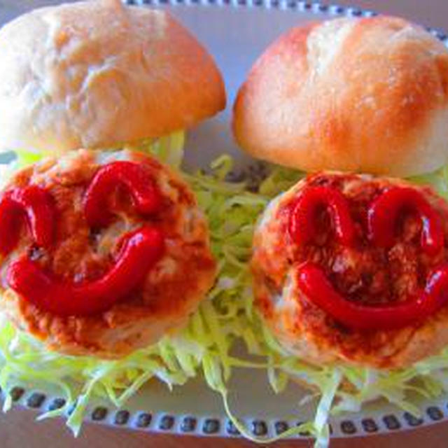 丸ﾊﾟﾝ焼いて♪塩ﾚﾓﾝﾅｹﾞｯﾄｻﾝﾄﾞ♪ﾎﾟﾃｻﾗｻﾝﾄﾞ♪