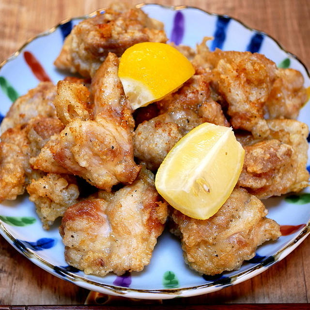 鶏肉を少し大きく切って「満足鶏のから揚げ」&「やっぱり麺が好きなこんぴらうどん」