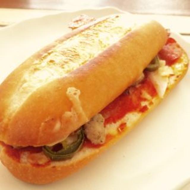 ドミノピザの「ピザサンド」のカロリーに驚き！セットで注文すると高カロリー？注意することを管理栄養士の視点で考えてみました
