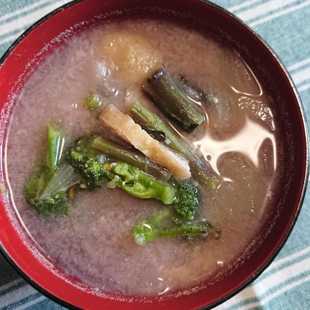 紅菜苔とブロッコリーのお味噌汁