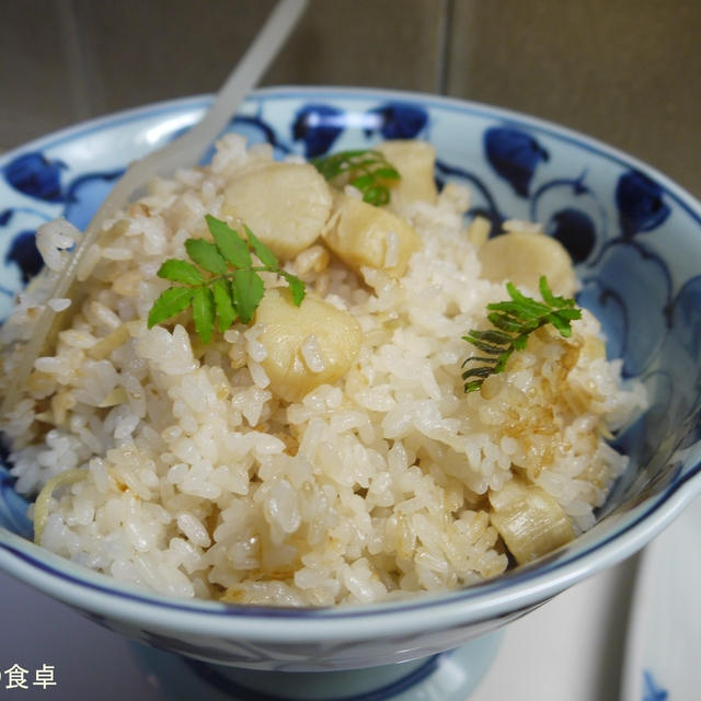 小さな帆立で炊き込みご飯！