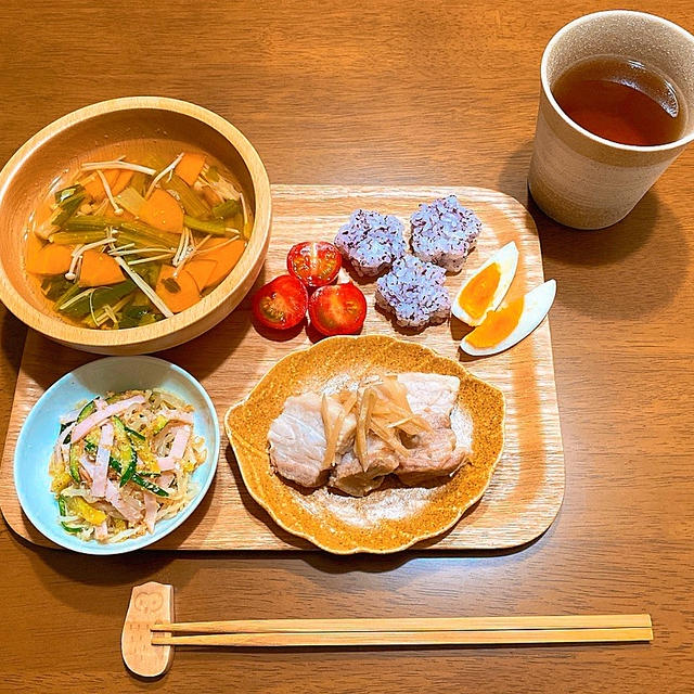 *＊今日のほっこり　煮豚とナムル＊*お花畑プレート*＊