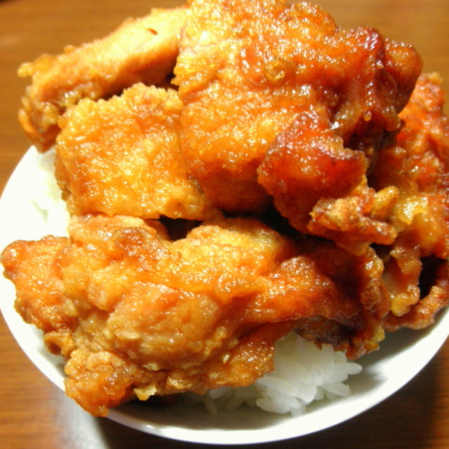 ザンたれ丼　（プチ丼）